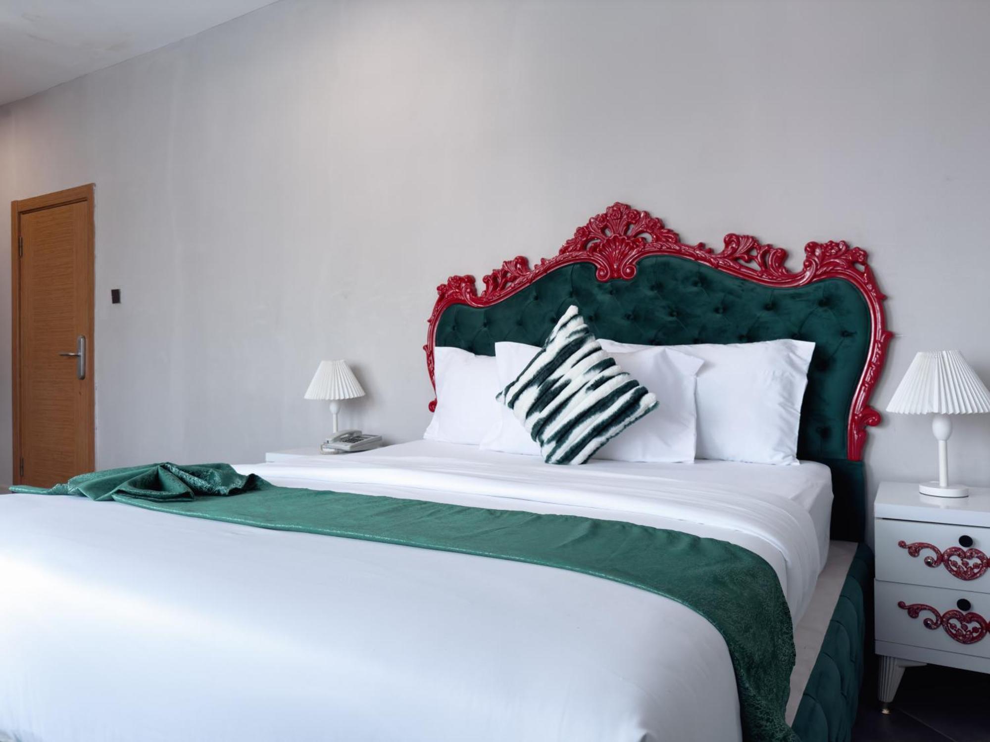 Euro Homes Hotel Акра Екстериор снимка