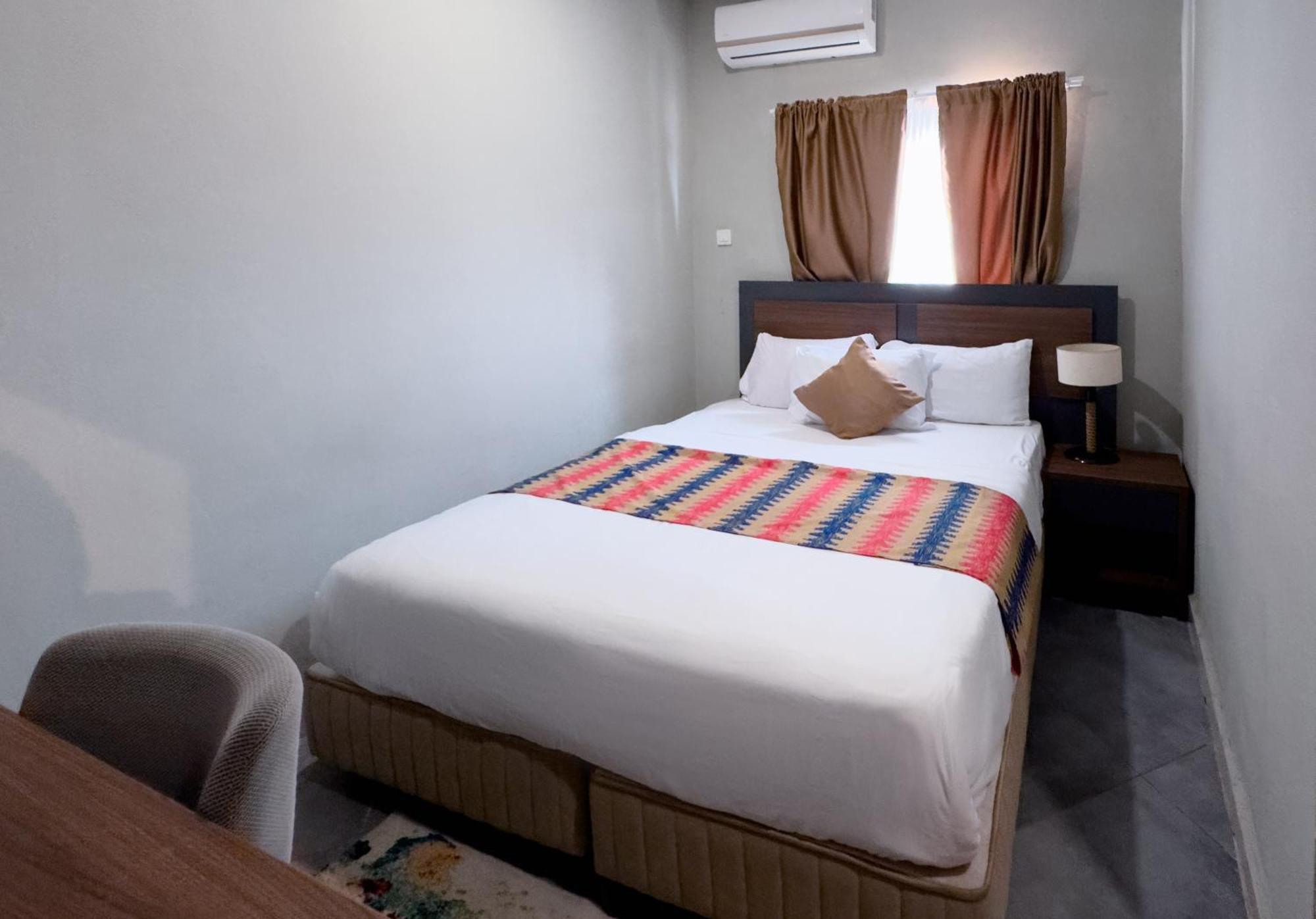 Euro Homes Hotel Акра Екстериор снимка