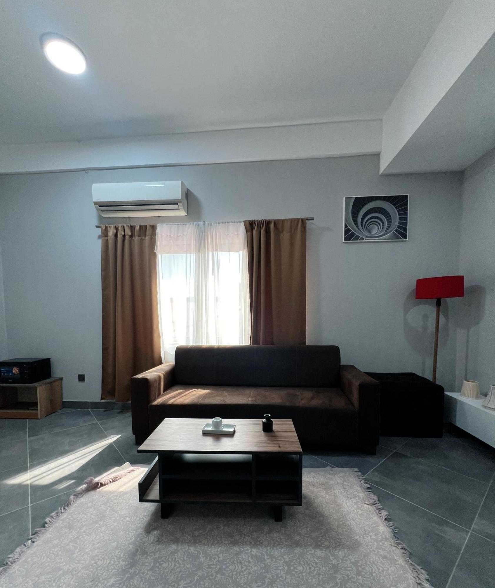 Euro Homes Hotel Акра Екстериор снимка