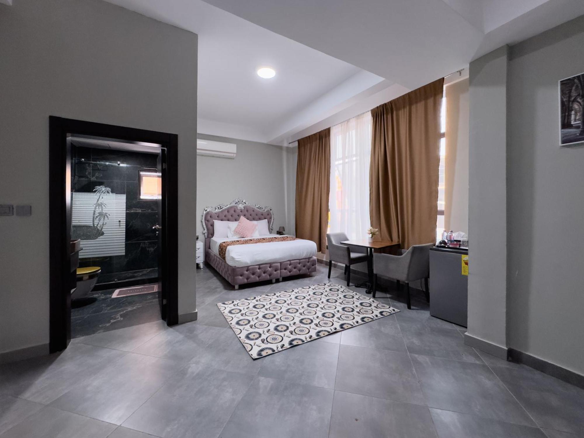 Euro Homes Hotel Акра Екстериор снимка