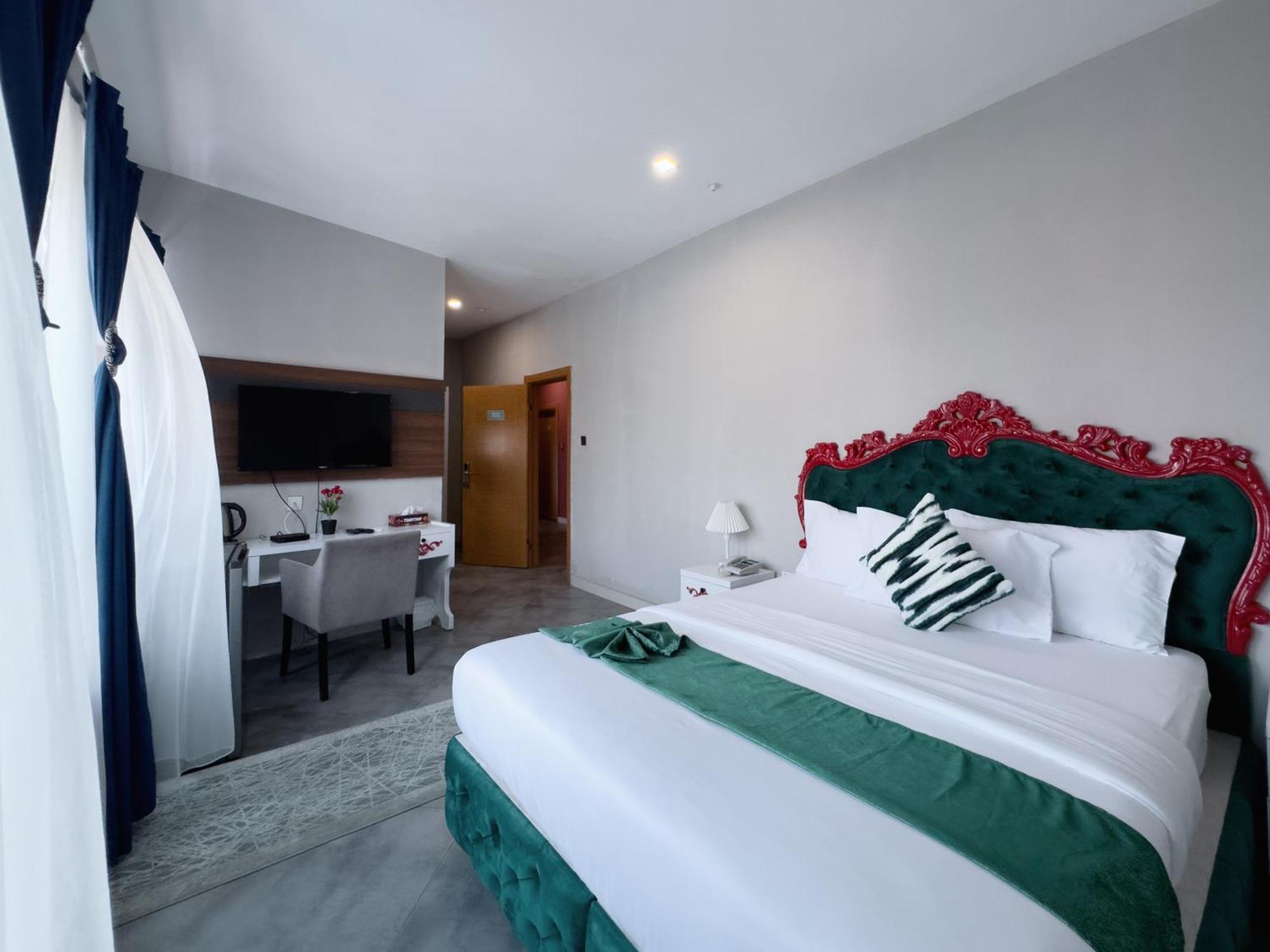 Euro Homes Hotel Акра Екстериор снимка