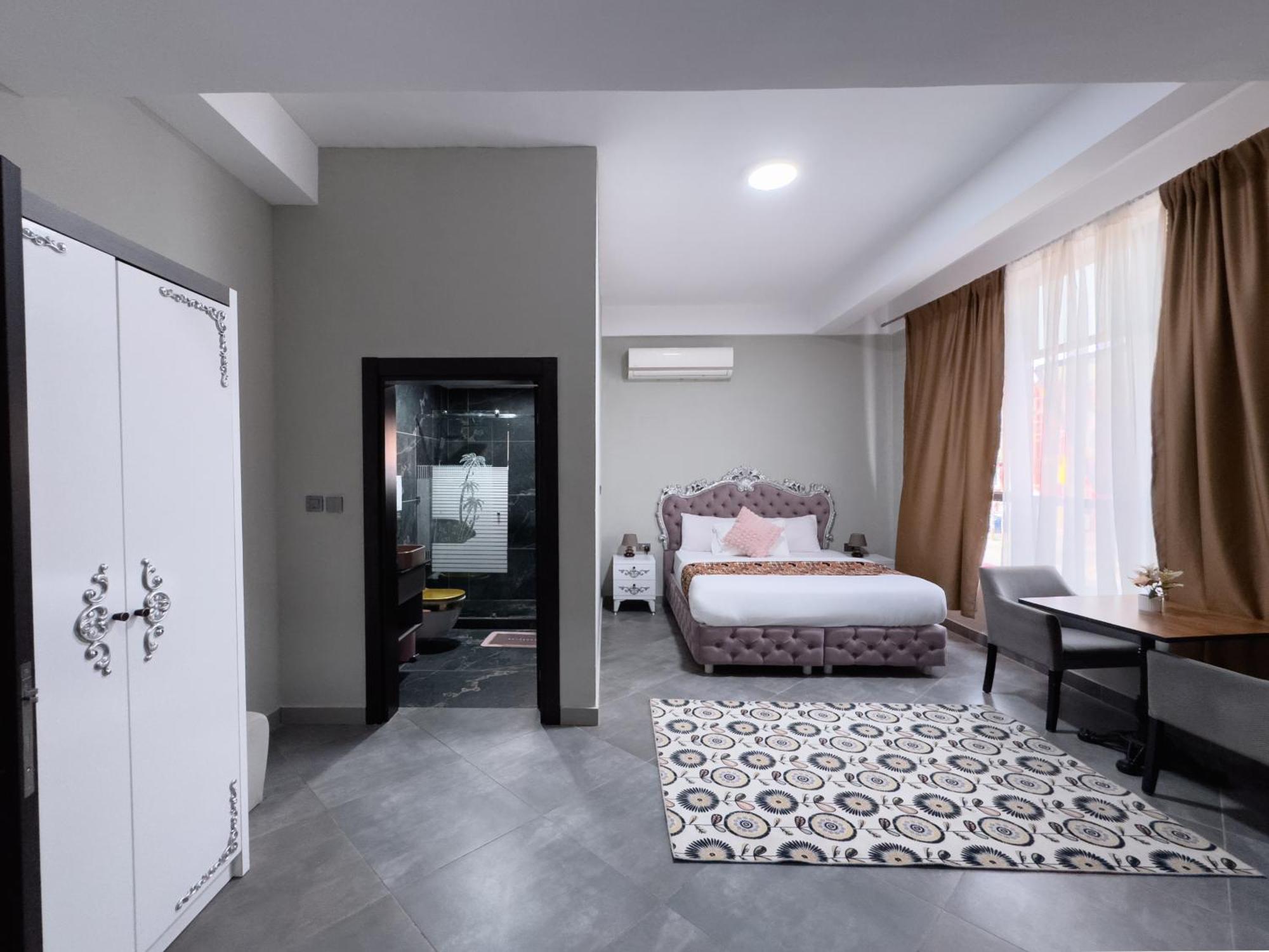 Euro Homes Hotel Акра Екстериор снимка