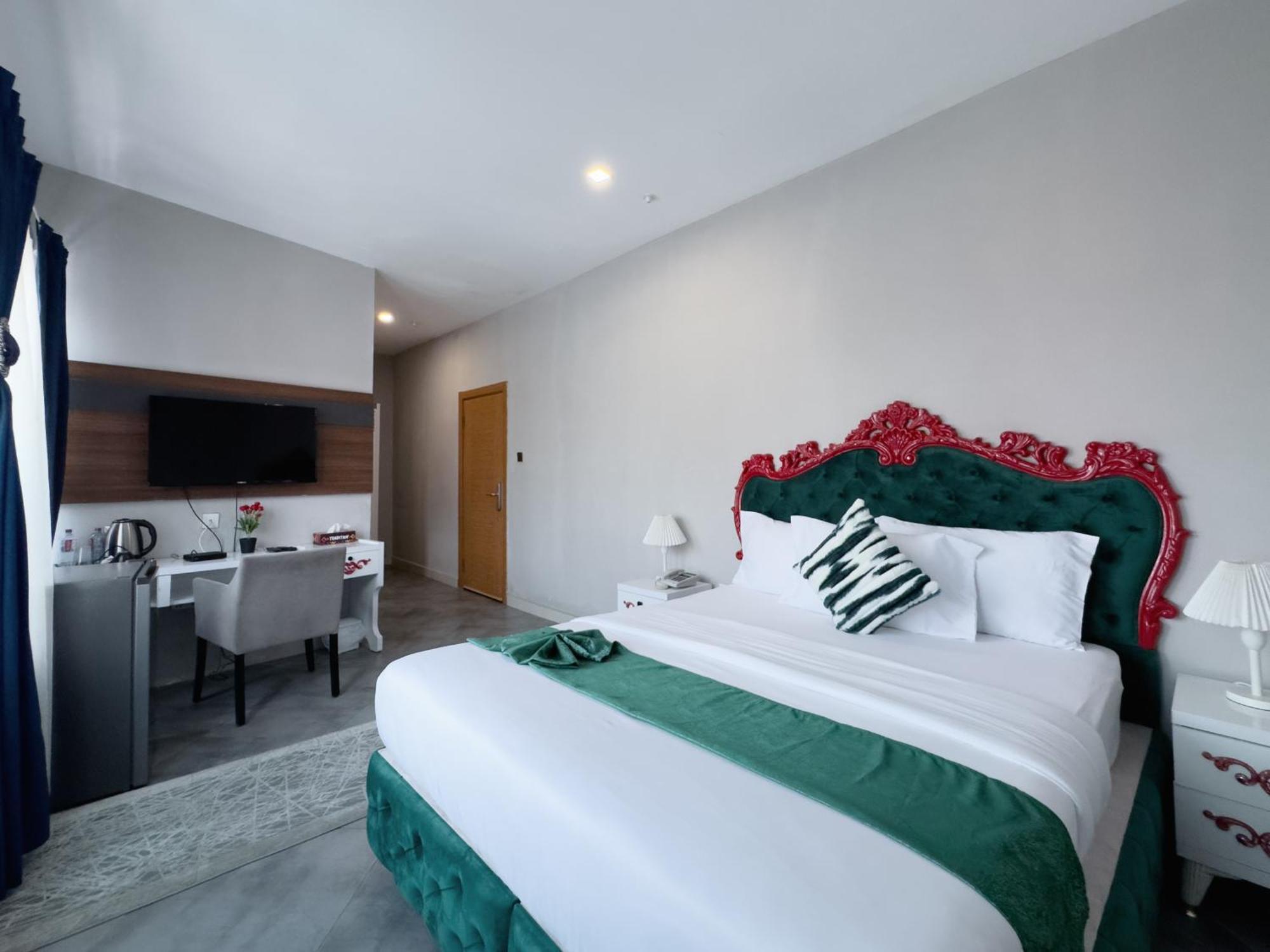 Euro Homes Hotel Акра Екстериор снимка